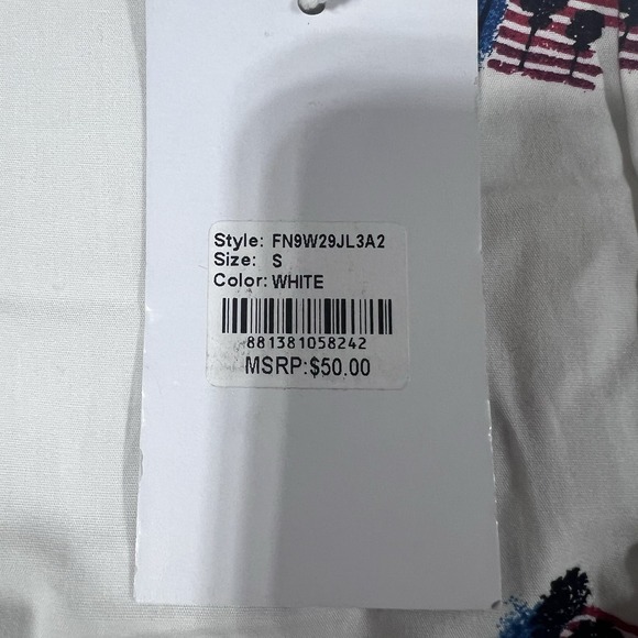 Free Planet USA Stars And Stripes Flag America Button Up Cotton Shirt Small NWT - Picture 6 of 9